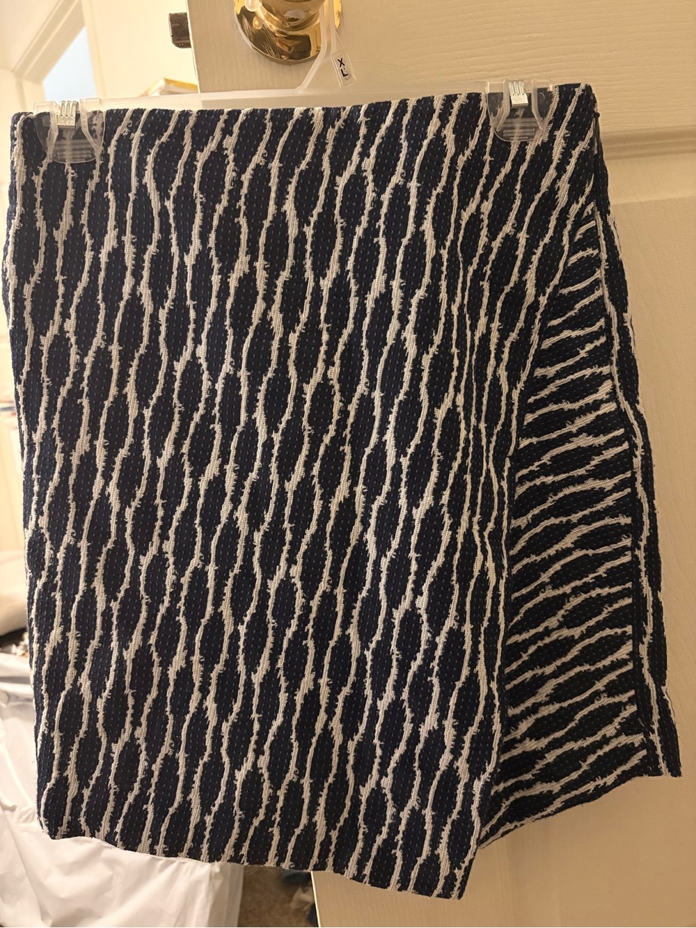Loft Women's Navy and White Patterned Knit Skirts